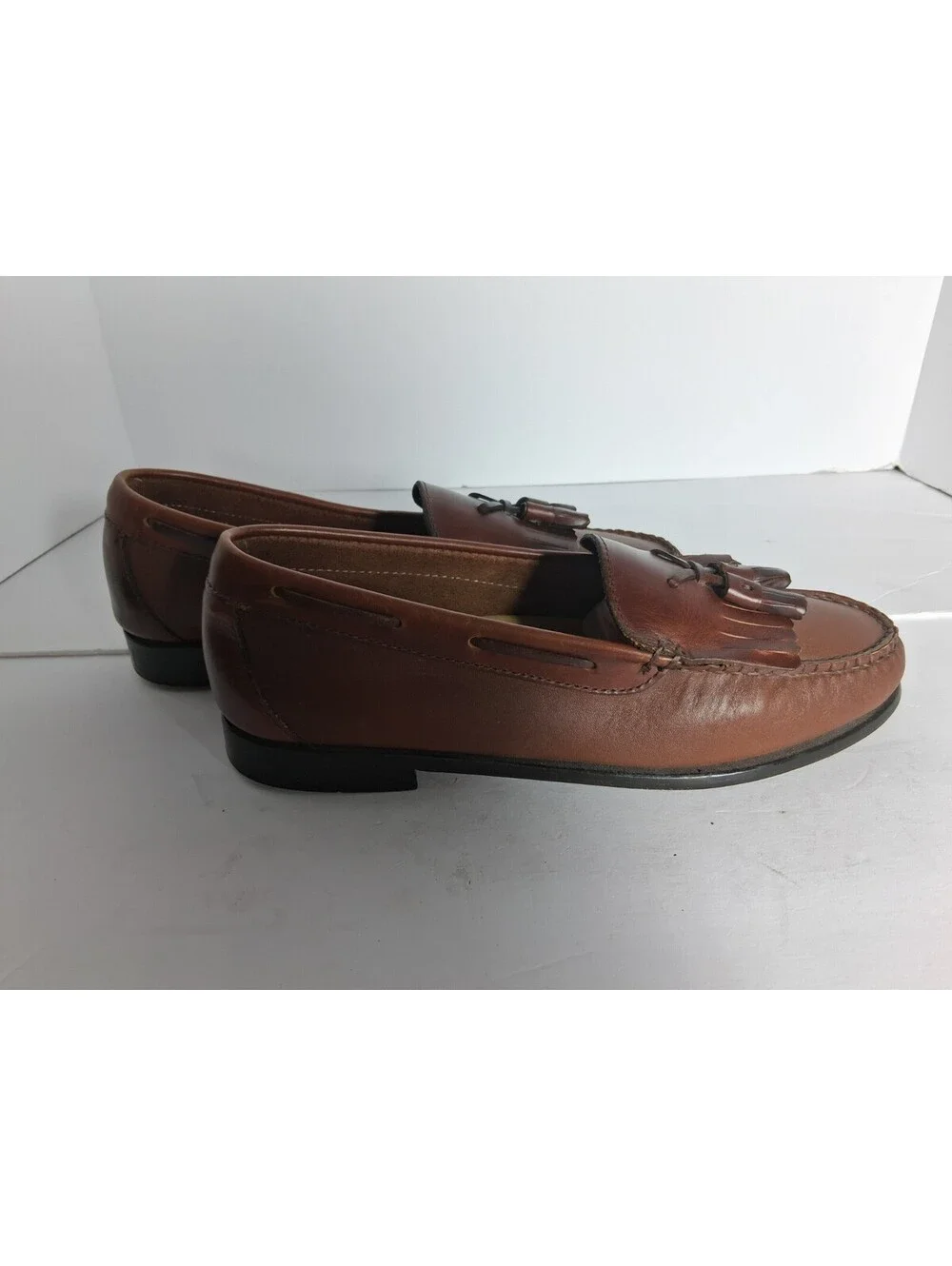 G.H. Bass & Co. Women's Weejuns Jaclyn Tassel Kiltie Brown Leather Loafers, 9M
